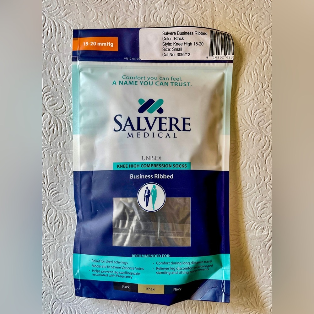 Salvere Women’s Diamon Knee High Closed Toe 15-20 mmHg Compression. NWT